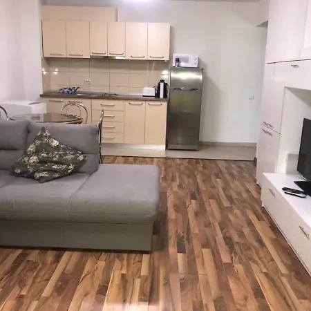 Apartament Green Garden St. Vlass *