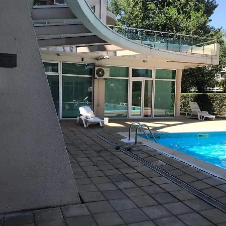 Green Garden St. Vlass Apartament Mamaia